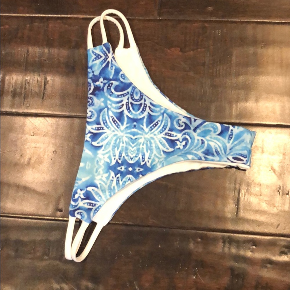 Bikini bottoms